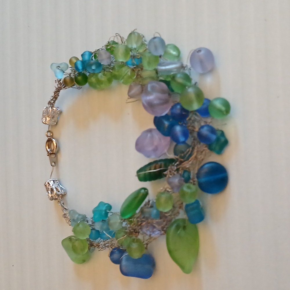 NWOT Artisan Women's Multicolor Wire Beaded Bracelet Sea Glass Color - Picture 13 of 17
